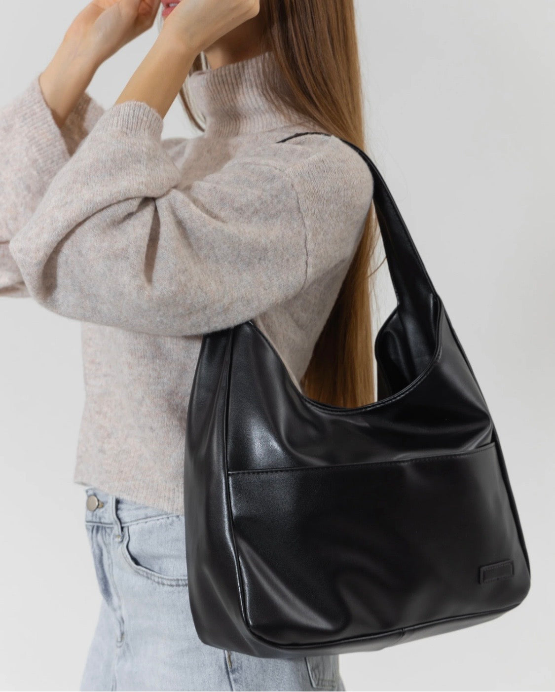 Madeleine Shoulder Bag